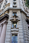 So Paulo, Brazil: old court building - Art Dco style - Doric portico and Marcury head - First Court of Civil Jurisdiction / Primeiro Tribunal da Alada Civil - architect Felisberto Ranzini, of the Ramos de Azevedo bureau - opened in 1937 as the Stock Exchange headquarters; later it housed the State Agriculture Bureau - Ptio do Colgio square - photo by M.Torres