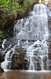 Kagera Falls / Chutes de la Karera, Rutana province, Burundi: main fall - lower landing - Nkoma massif - photo by M.Torres