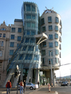 Prague, Czech Republic: Dancing house - Rasinovo nabrezi - Tancici dum - architects Vlado Milunic and Frank Gehry - photo by J.Kaman