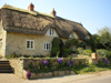 Lacock (Wiltshire): an English cottage - photo by N.Clark