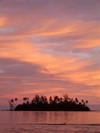 French Polynesia - Moorea / MOZ (Society islands, iles du vent): Motu Ahi island seen from Afarealtu - East coast - photo by R.Ziff