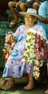 French Polynesia - Ua Huka island - Marquesas: happy lady (photo by G.Frysinger)