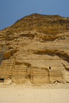 Jordan - Petra: Street of Facades - Outer Siq - photo by M.Torres