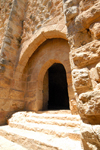 Ajlun - Jordan: Ajlun castle - gate, once protected by a portcullis, mounted in the vertical grooves - Qal'at Ajlun - photo by M.Torres