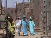 Mopti: street scene (photo by  Alejandro Slobodianik)