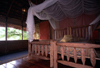 Benguerra Island, Bazaruto Archipelago, Mozambique: bed with mosquito nets - malaria prevention - bungalow room at Benguerra Lodge / cama com rede mosquiteira - photo by F.Rigaud