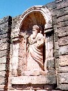 Paraguay - ruins of Trinidad - Jesuit missions: niche (photo by B.Cloutier)