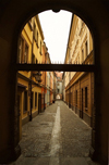 Poland - Wroclaw / Breslau (Dolnoslaskie - Silesia): old town - narrow cobbled street (photo by J.Kaman)