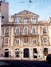 Lisbon: Tiled faade on Oliveira st. - Azulejos na Rua da Oliveira - photo by M.Durruti