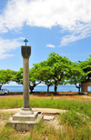 Anamb / Anabom, Lemb district, So Tom and Prncipe / STP: the island was discovered by the Portuguese navigators Joo Santarm and Pro Escobar on December 21st 1470 - Portuguese padro marking the original landing / padro Portugus no stio do primeiro desembarque - a ilha foi descoberta por Joo Santarm e Pro Escobar a 21 de Dezembro de 1470 - photo by M.Torres