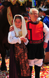 Cagliari, Sardinia / Sardegna / Sardigna: Feast of Sant'Efisio / Sagra di Sant'Efisio - father, daughter and ox - photo by M.Torres