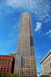 Cleveland, Ohio, USA: Key Tower - south facade seen from Public Square, along East Roadway - Society for Savings Building on the left and on the right the Howard Metzenbaum Courthouse - photo by M.Torres